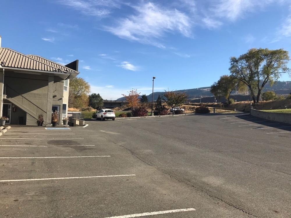 Riverland Inn & Suites Kamloops Kültér fotó